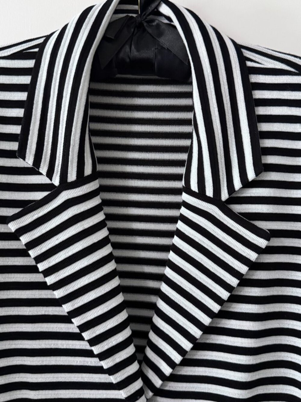 Misook Vintage Striped Black & White Knit Long Blazer, New without Tags, Size:XS - Picture 3 of 6